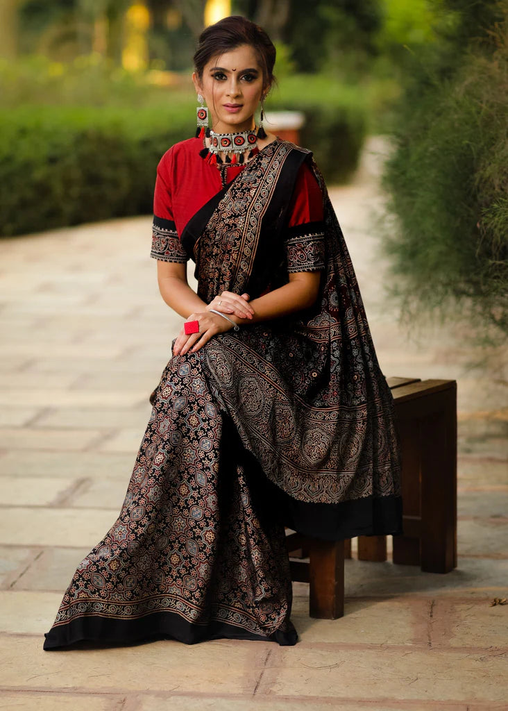 DESIGNER BLACKY MODAL SILK